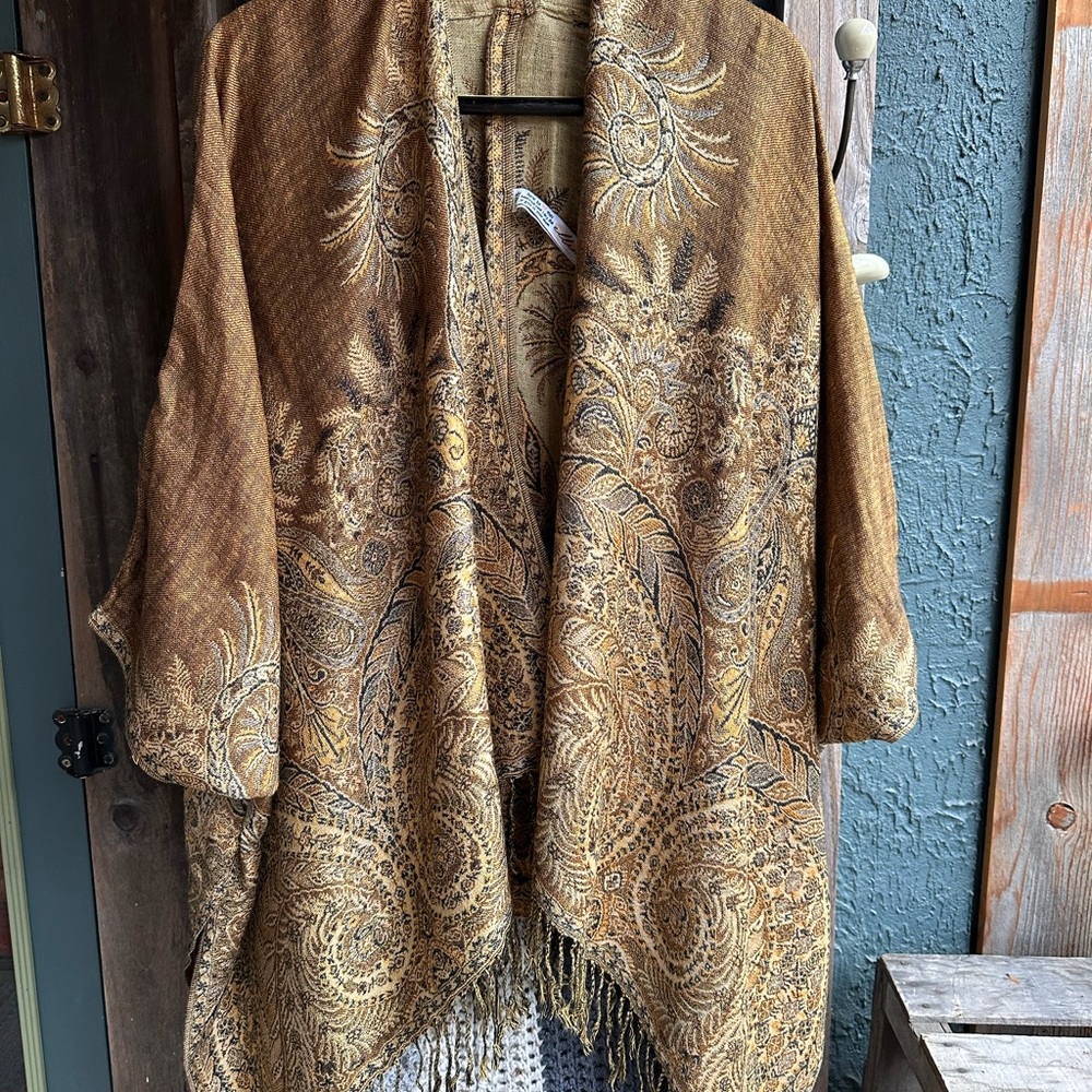 Ellemairco Handmade Kimono Shawl in Cumin